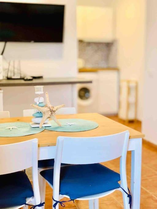 Lovely Near The With Pool & Wifi Appartement